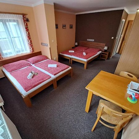 Hotel U Bernardyna à Harrachov Extérieur photo