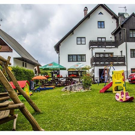Hotel U Bernardyna à Harrachov Extérieur photo