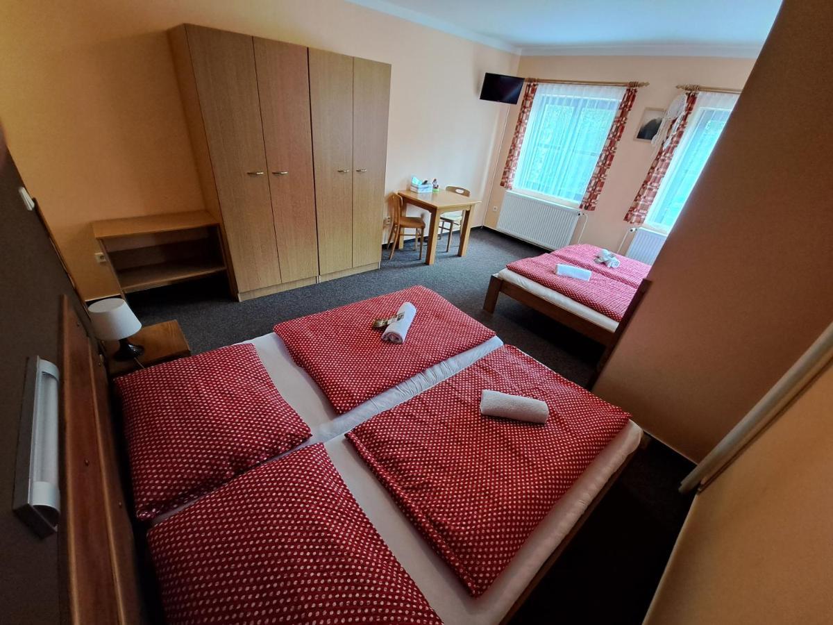 Hotel U Bernardyna à Harrachov Extérieur photo